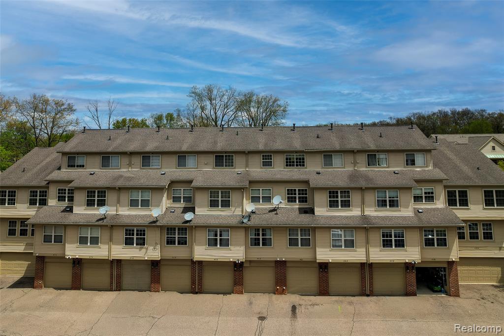 454 Old Pine Way, Walled Lake, MI 48390 — Photo 43