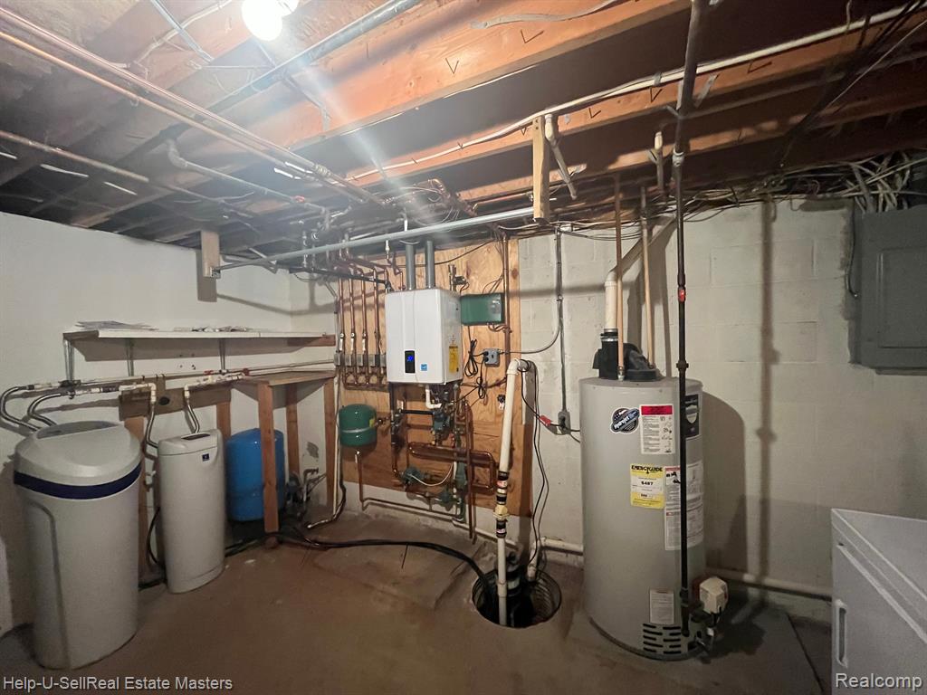 612 NOLAN Road, Wales, MI — Photo 22