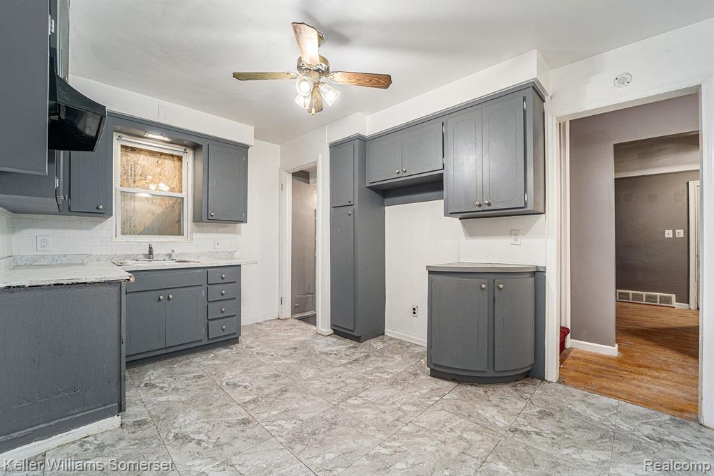 6306 FARMBROOK Street, Detroit, MI 48224 — Photo 6