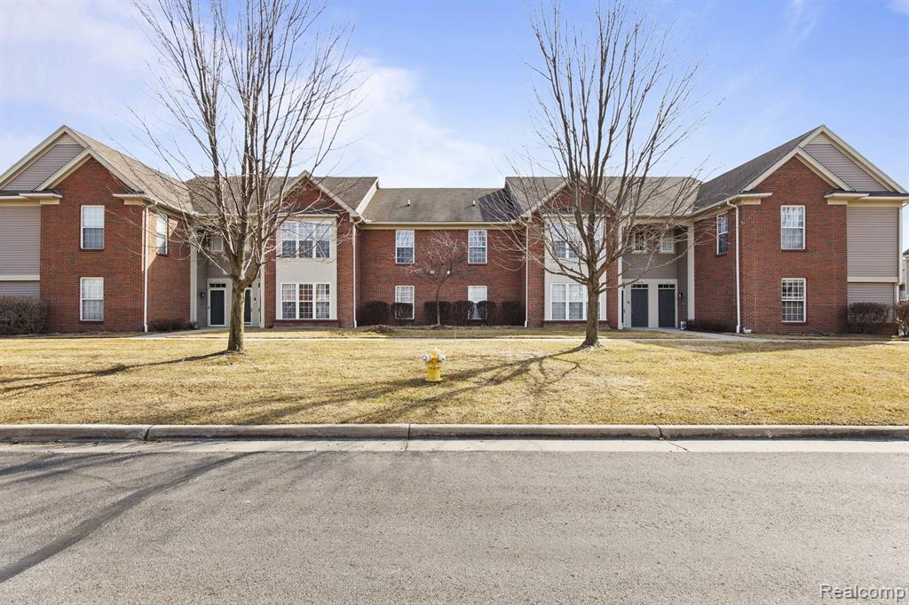 51828 LIONEL Lane, Chesterfield, MI — Photo 4