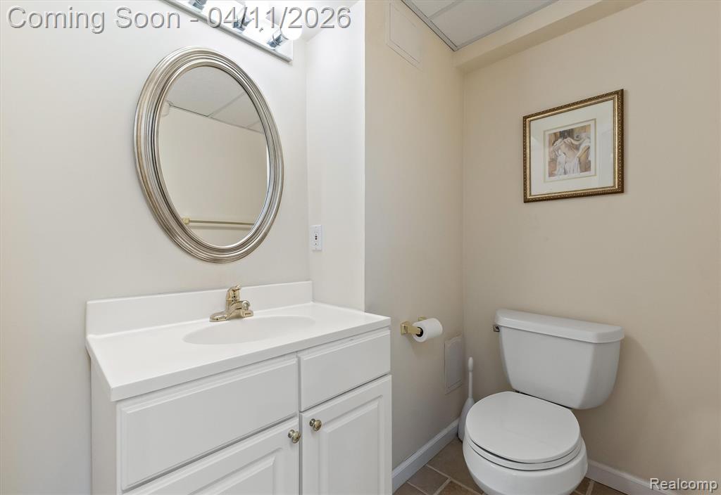 4033 E Hanover Court, West Bloomfield, MI 48323 — Photo 18