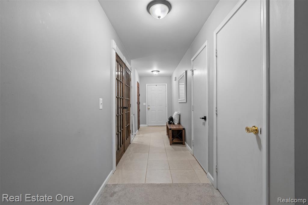 8586 Cass River Drive, Fowlerville, MI 48836 — Photo 9