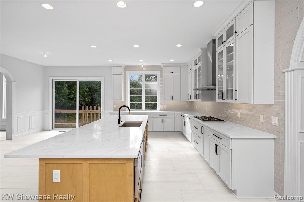 5512 Essex Court, West Bloomfield, MI — Photo 33