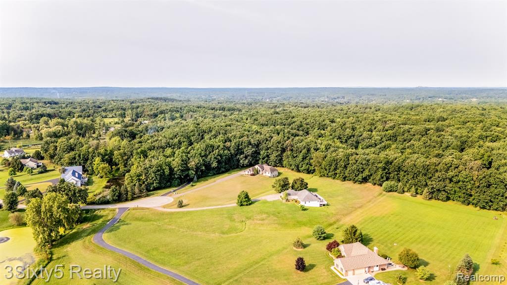 597 Country Meadows Trail, Ortonville, MI 48462 — Photo 40