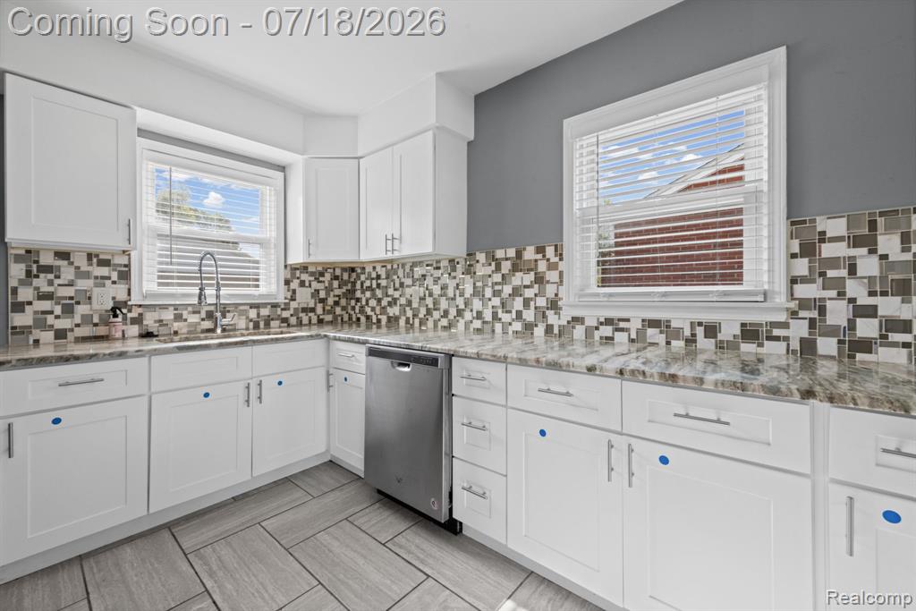 8950 Brentwood Street, Livonia, MI 48150 — Photo 22