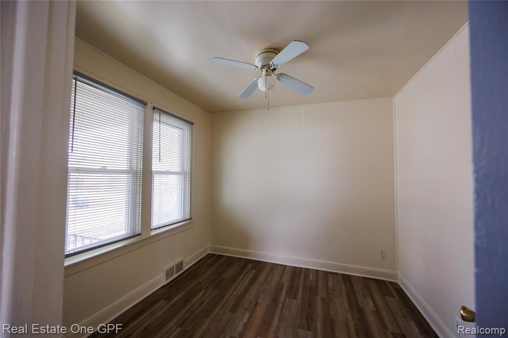 8242 Maxwell Avenue, Warren, MI 48089 — Photo 21