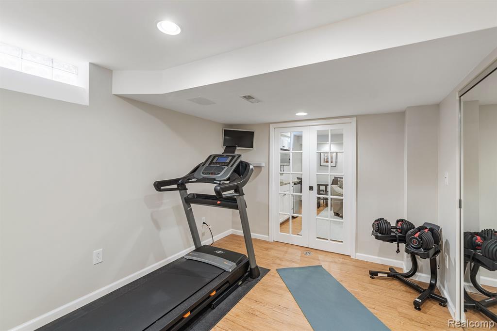 821 BEECH Court, Plymouth, MI 48170 — Photo 42