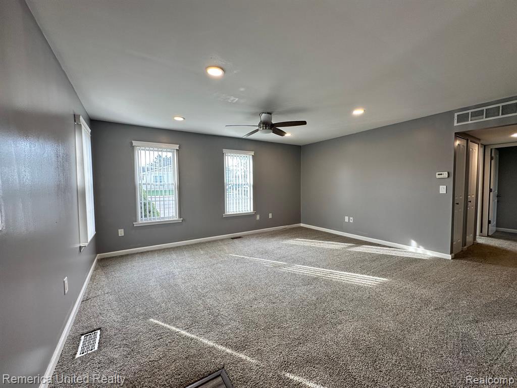 39717 VILLAGE WOOD Lane, Novi, MI — Photo 8