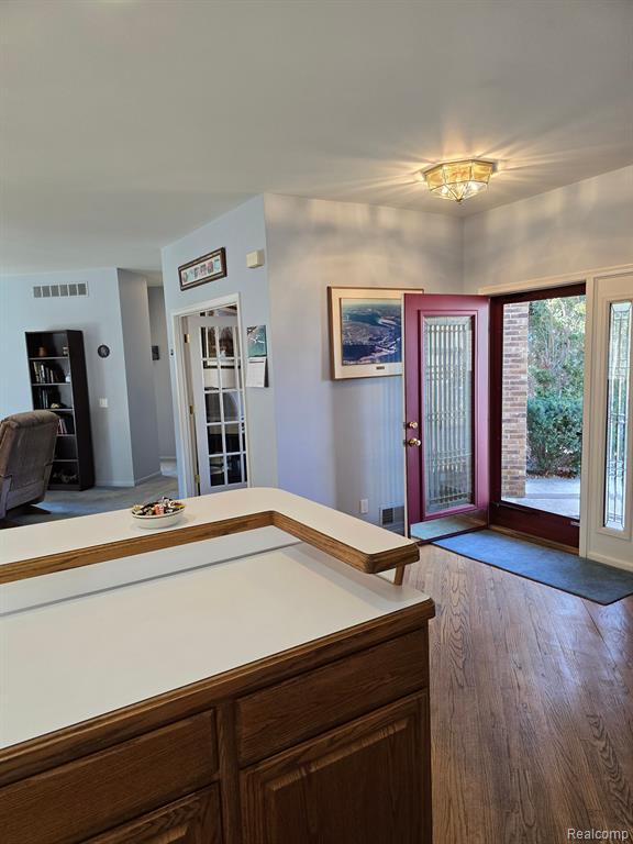 5618 NORTHCREST Crossing, Clarkston, MI — Photo 14