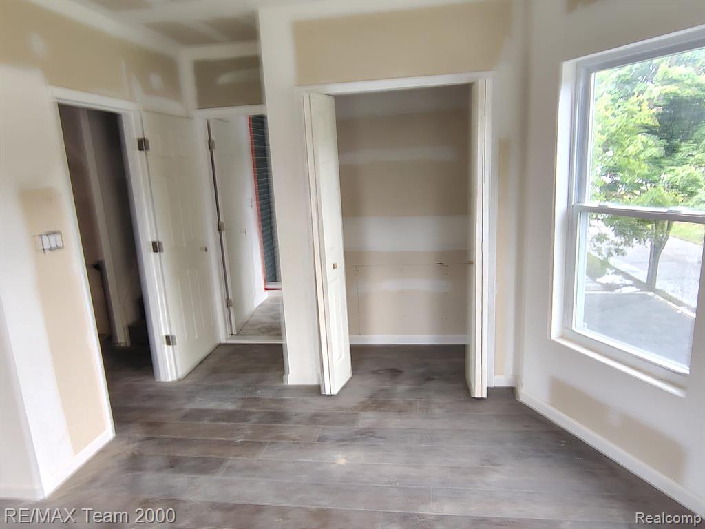 2492 Townsend Street, Detroit, MI 48214 — Photo 6