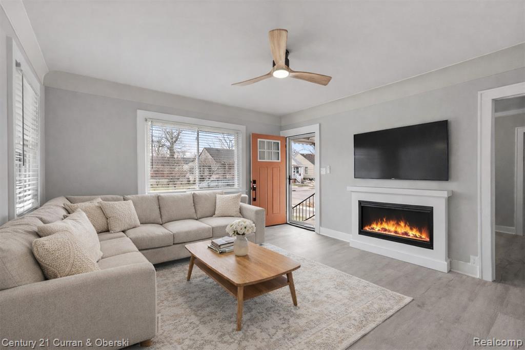 960 White Avenue, Lincoln Park, MI 48146 — Photo 4