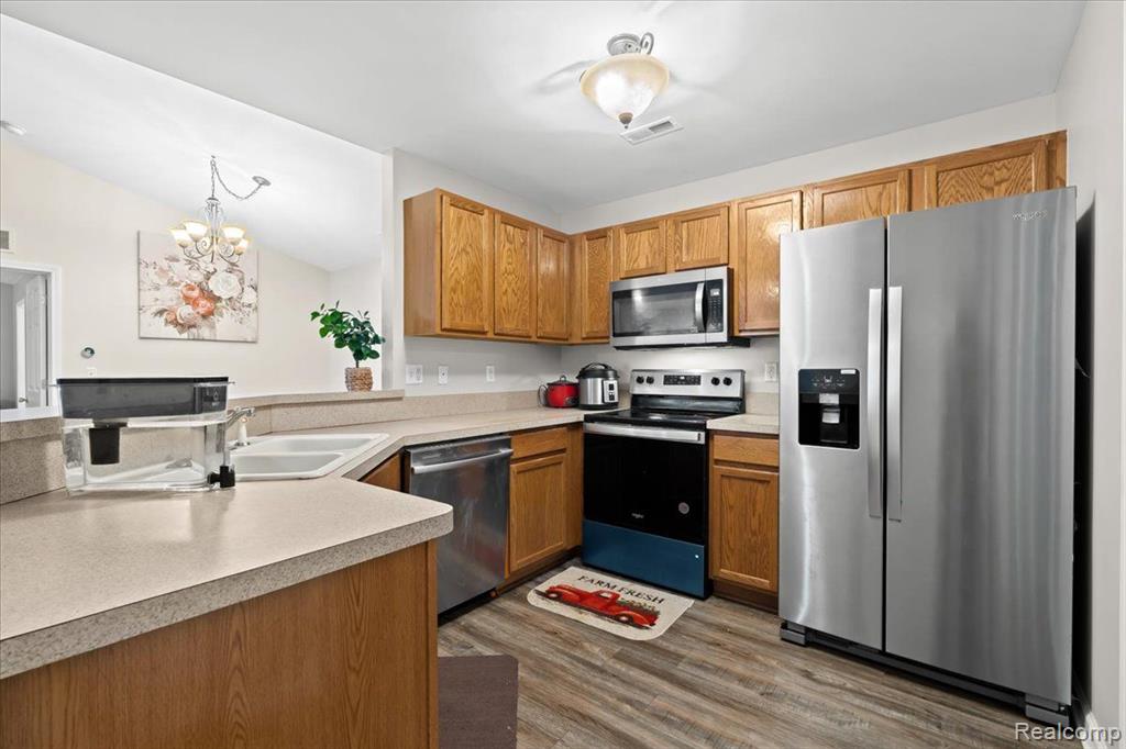 2209 SARATOGA Boulevard, Walled Lake, MI 48390 — Photo 10