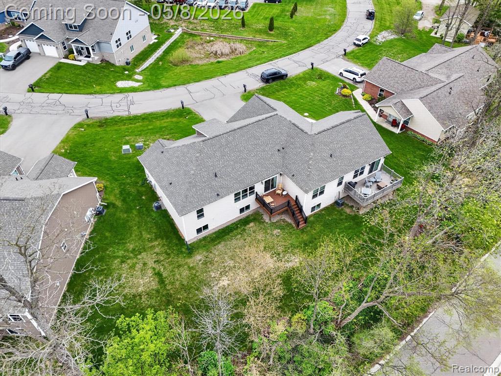 5847 Scenic Bluff Drive, 28, Brighton, MI 48116 — Photo 38