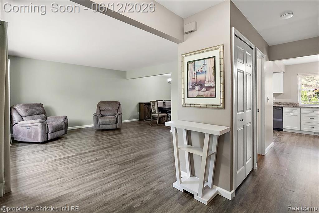 43848 Arlington Road, Canton, MI 48187 — Photo 5