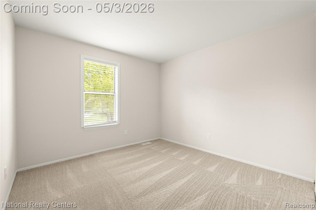 35963 Fair Oaks Court Court, Farmington, MI 48331 — Photo 25