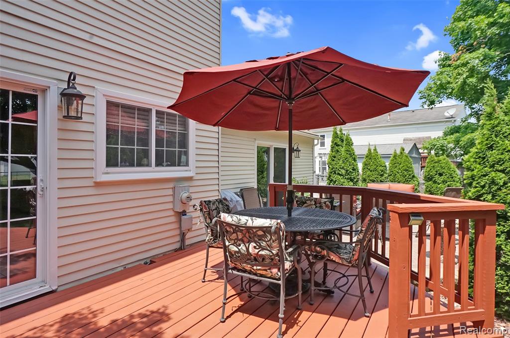 54286 Bradshaw Drive, New Baltimore, MI 48047 — Photo 32