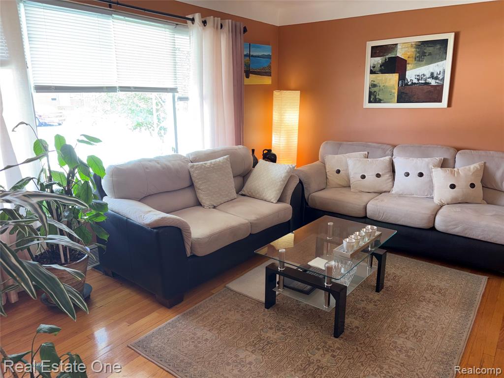 8318 Stanley Drive, Warren, MI 48093 — Photo 4