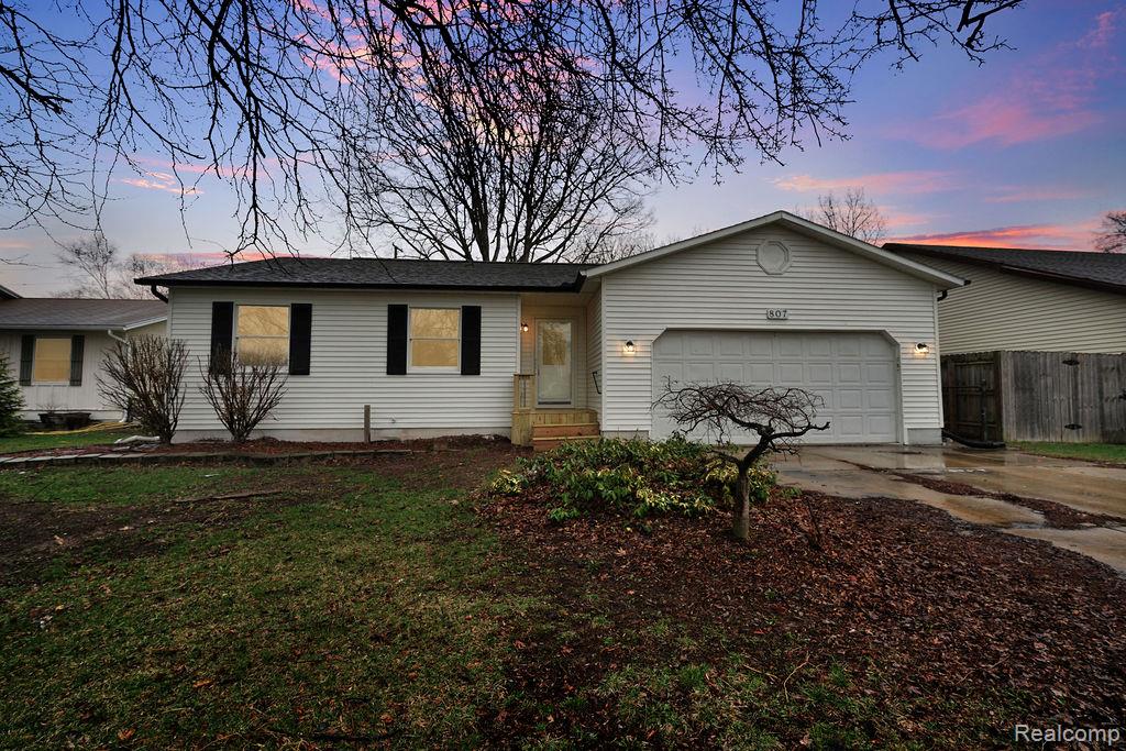 807 Saint Bernard Street, Marysville, MI 48040 — front exterior