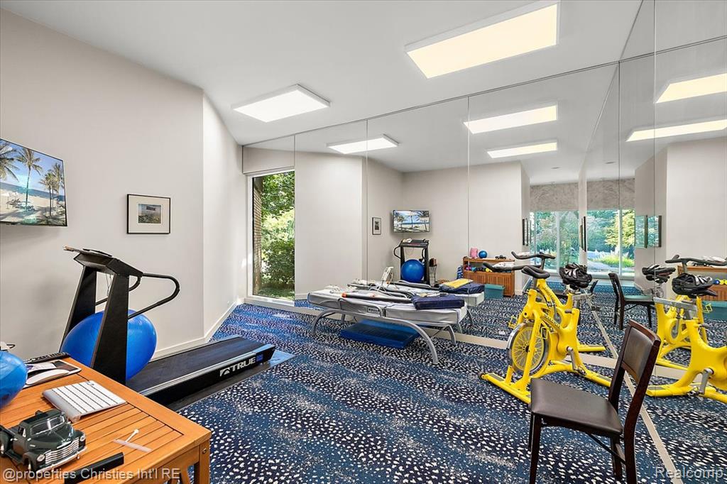 4647 Private Lake Drive, Bloomfield Hills, MI 48301 — Photo 32