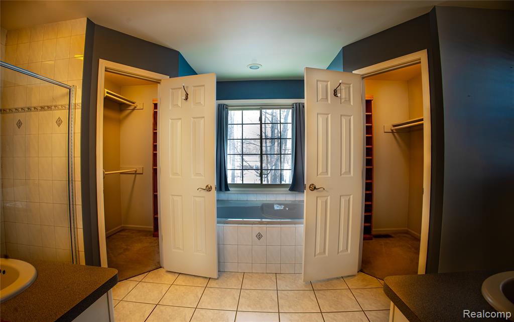 26720 Whispering Willows Drive, New Boston, MI 48164 — Photo 31