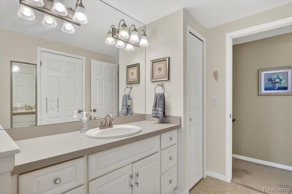 7336 Mustang Drive, Clarkston, MI — Photo 32