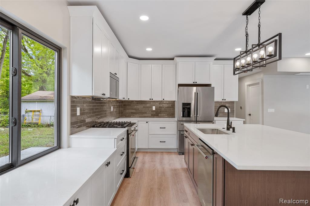 7598 Lake Park Avenue, Ira, MI — Photo 13