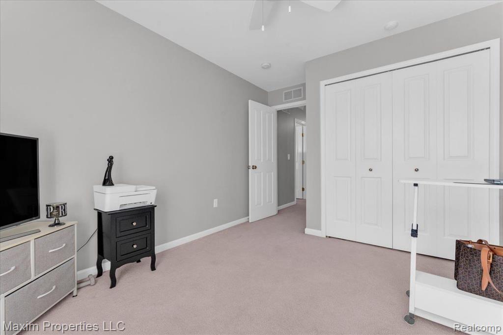 47456 PEMBROKE Drive, 60, Canton, MI 48188 — Photo 21