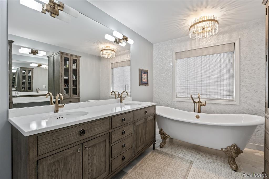 6789 Merrick Drive, Troy, MI 48098 — Photo 34