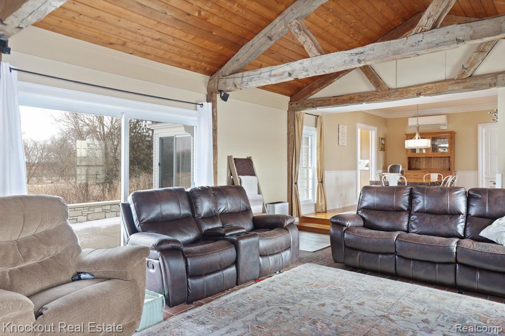 5383 Riverview Drive, Bridgeport, MI 48722 — Photo 16