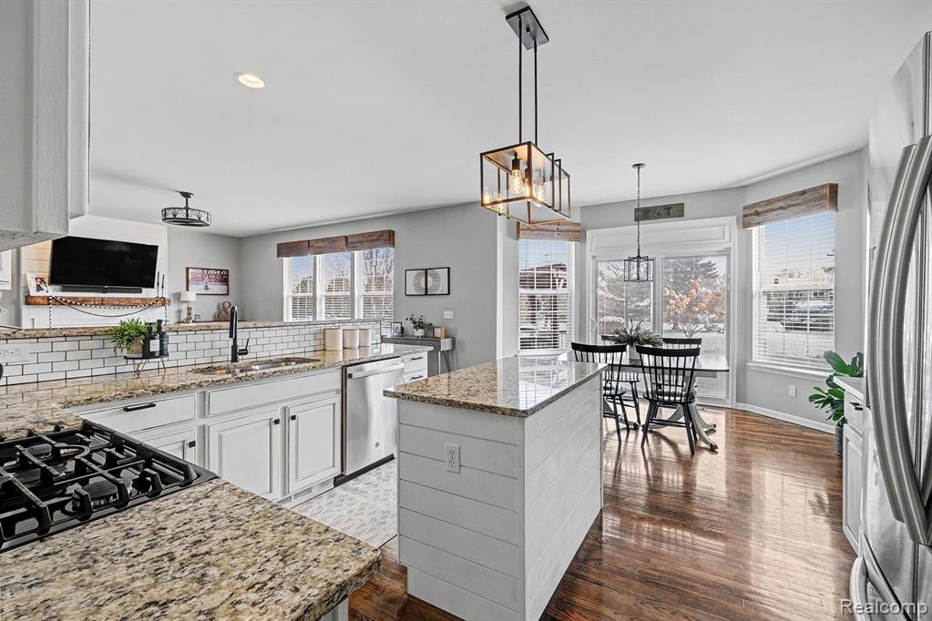 8375 Oxford Lane, Grand Blanc, MI 48439 — Photo 10