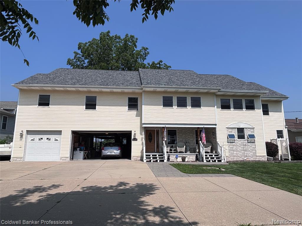 39883 Duluth Street, Harrison Township, MI — Photo 2