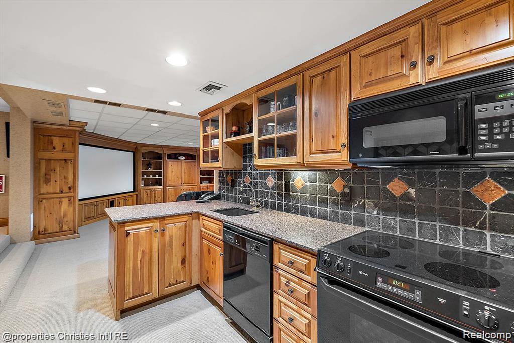 633 Hawthorne Street, Birmingham, MI 48009 — Photo 39