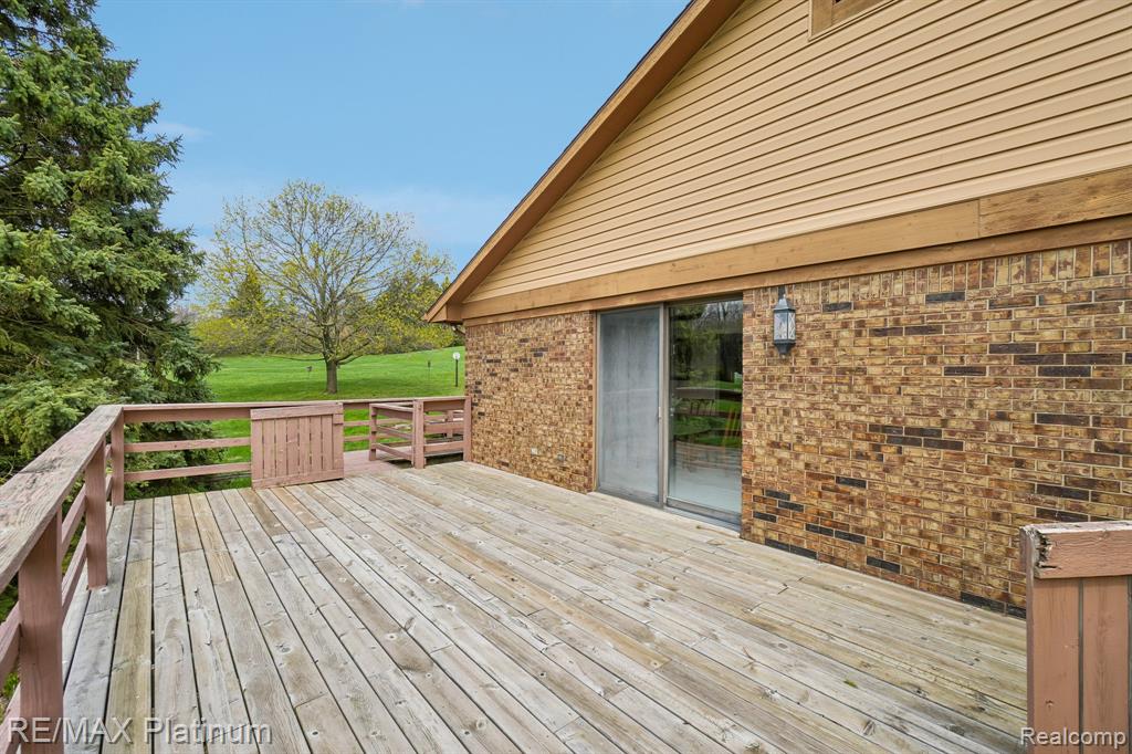 555 Crawford Farm Lane, Milford, MI 48380 — Photo 48