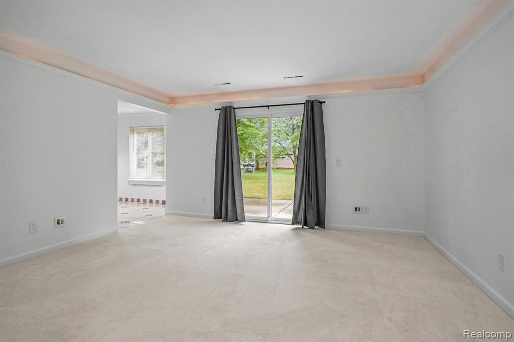 515 W Highland Road, 1, Howell, MI 48843 — Photo 4
