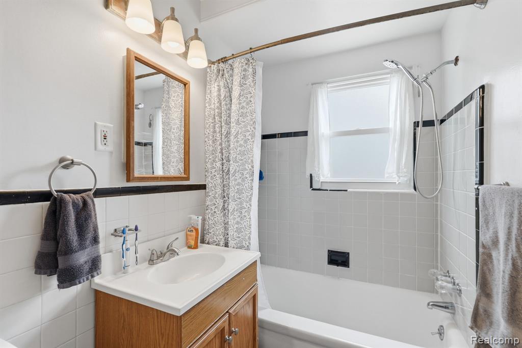 15817 Beech Daly Road, Redford, MI 48239 — Photo 17