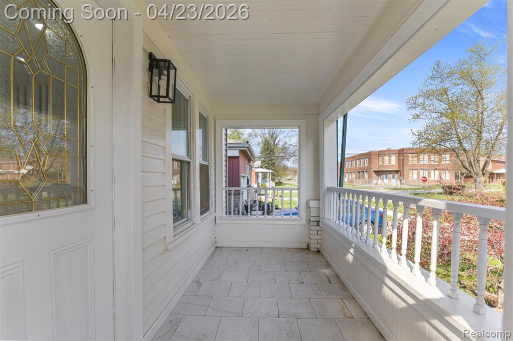 26045 Eton Avenue, Dearborn Heights, MI 48125 — Photo 25