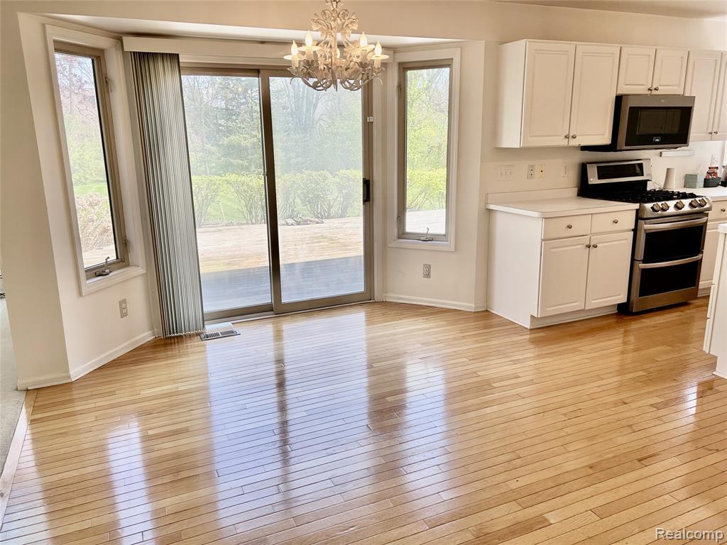 4197 Lake Forest Drive E - Photo 4