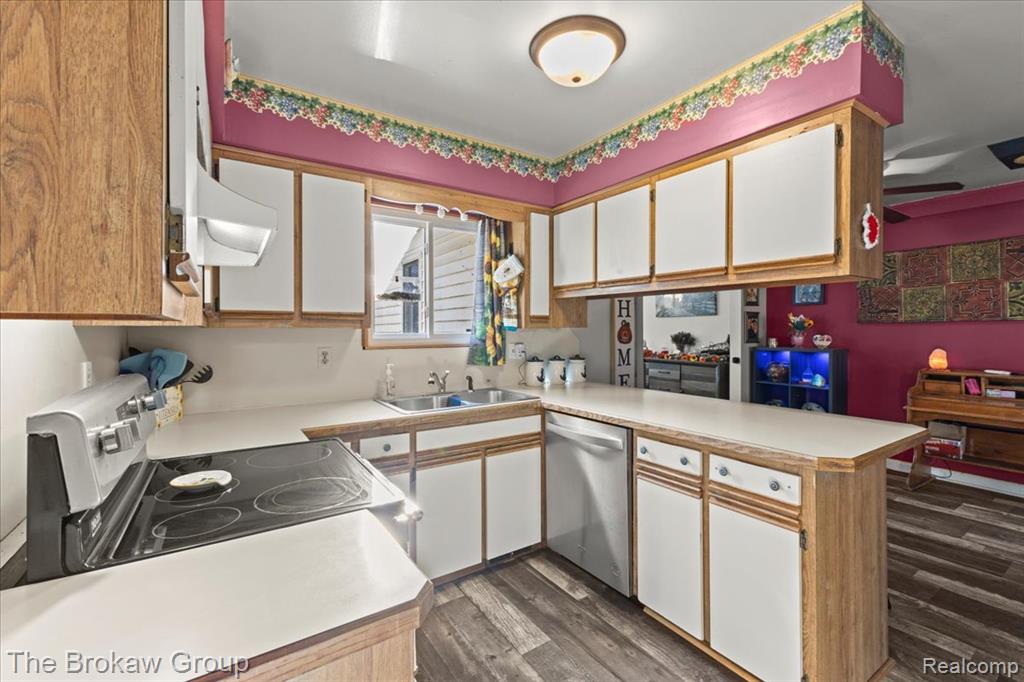 10490 Green Road, Goodrich Vlg, MI — Photo 18