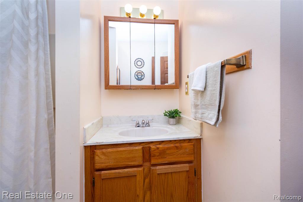 3306 Muirfield Circle, White Lake, MI 48383 — Photo 47