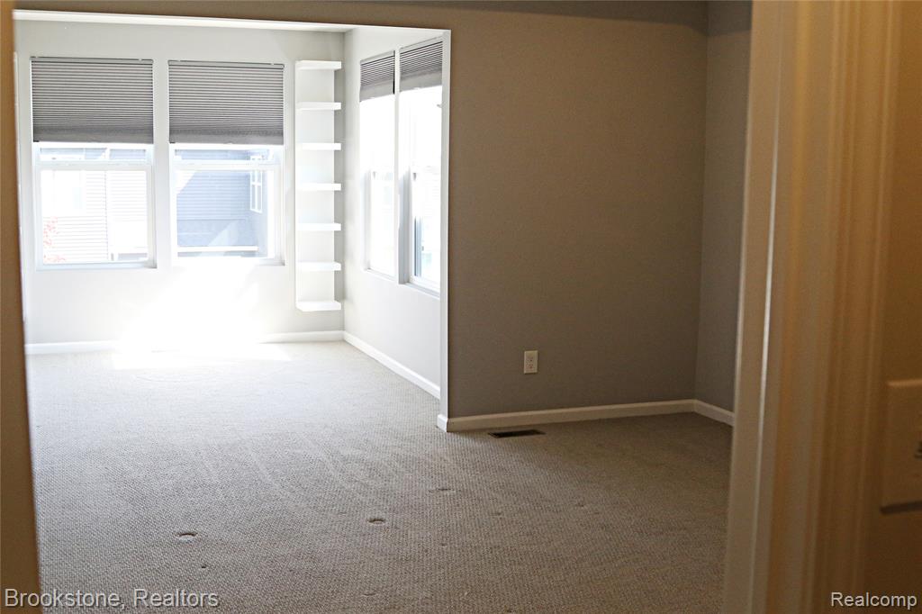 4789 Glenora Drive, Lake Orion, MI, 00000