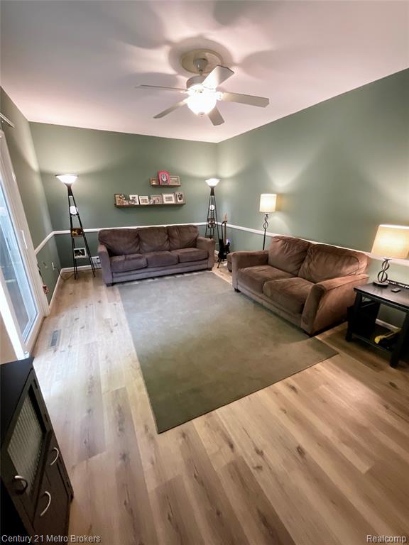 5363 Irish Road, Grand Blanc, MI 48439 — Photo 31