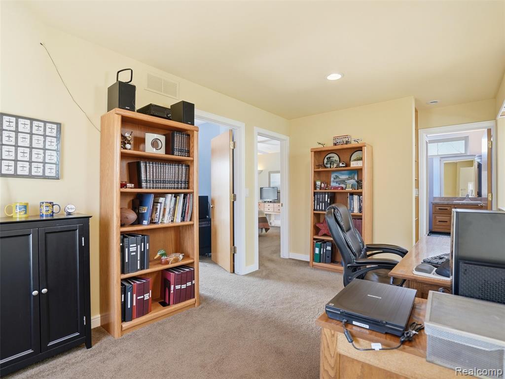 7845 Sleepy Hollow Drive, Northville, MI 48168 — Photo 26