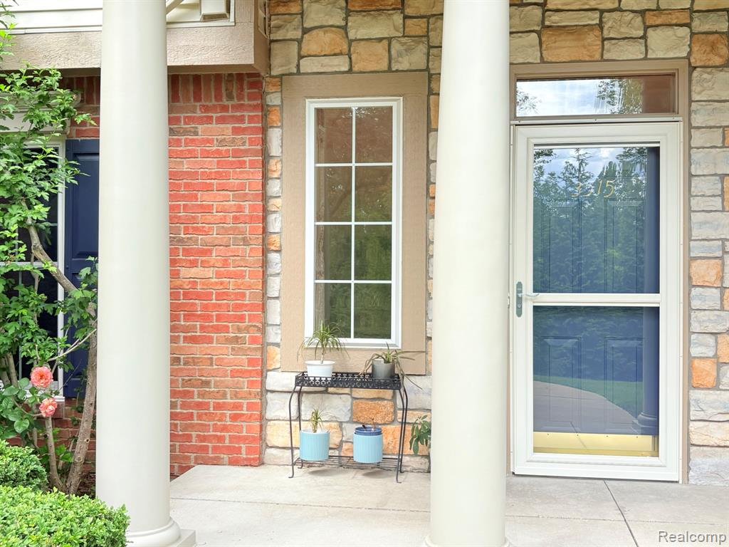 3515 Oakmonte Boulevard, Rochester, MI 48306