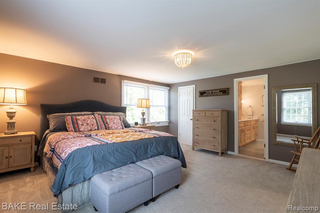 43085 Whisper Court, Northville, MI 48168 — Photo 32