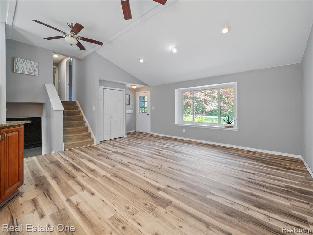 9425 Galatian Drive, Whitmore Lake, MI 48189 — Photo 3