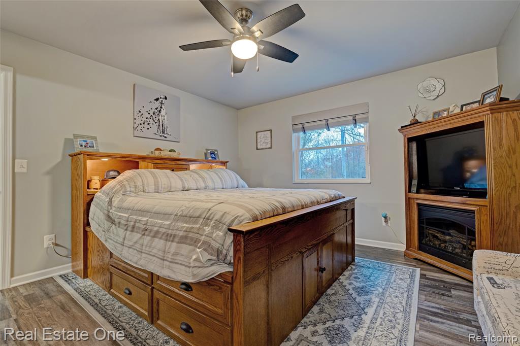 4316 Pebble Creek Boulevard, Grand Blanc, MI 48439 — Photo 23