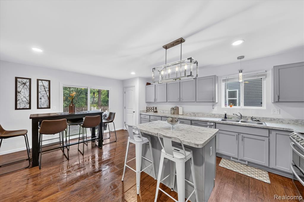 5382 Rural Terrace Court, Waterford, MI 48329 — Photo 14