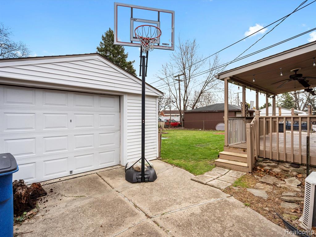 7912 DONNA Street, Westland, MI — Photo 8