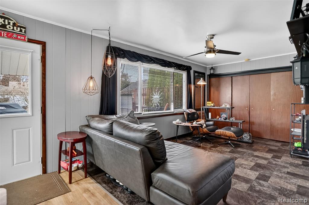 9923 Inkster Road, Livonia, MI, 48150