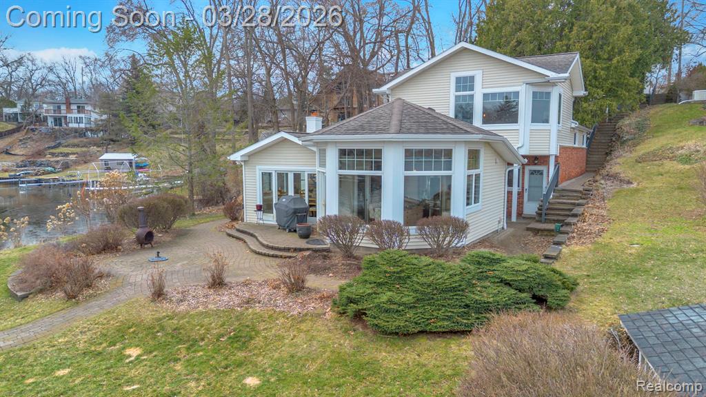 664 King Circle, Lake Orion, MI 48362 — Photo 9